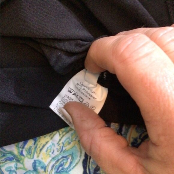 Black one shoulder hanky hem tank top XL (12L) - Picture 7 of 7